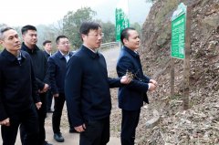  周志军深切下层宣